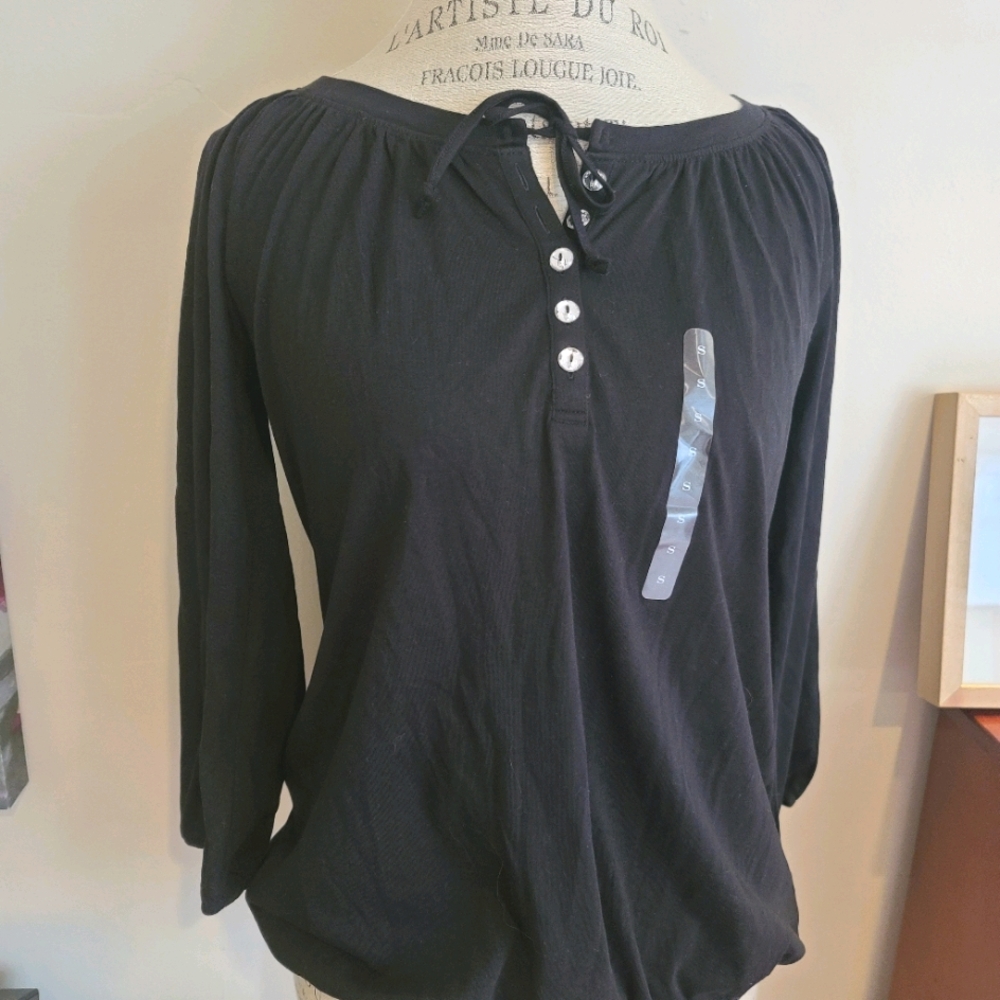 LOFT quarter-length black t-shirt top